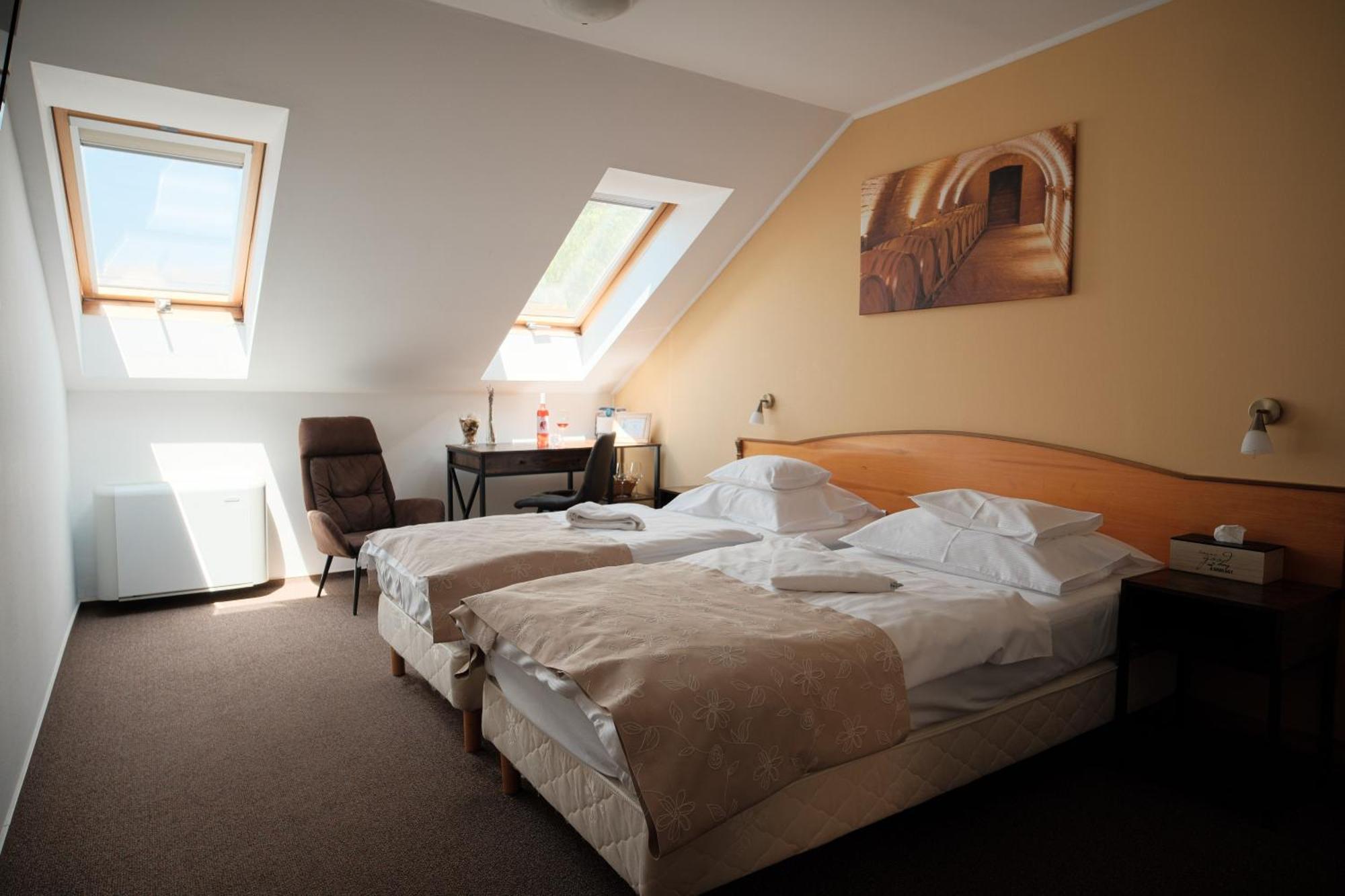 Bed and Breakfast Diofa Panzio Villány Exterior foto